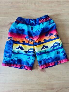 Boys UV Skinz Tropical Swim Trunks UPF 50 Size 6